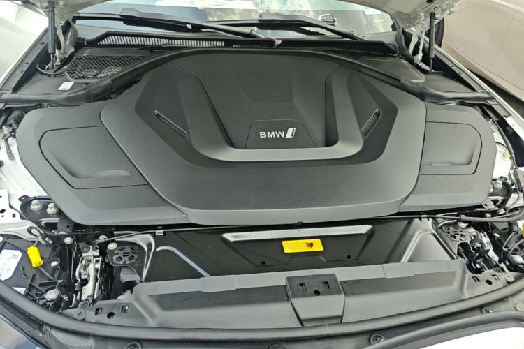 Used BMW i3 2022 eDrive 35 L Engine Bay