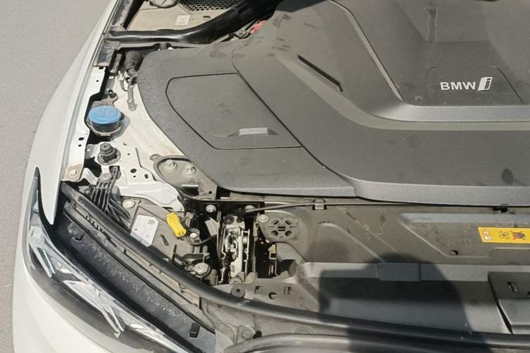 Used BMW i3 2022 eDrive 35 L Engine Bay Right