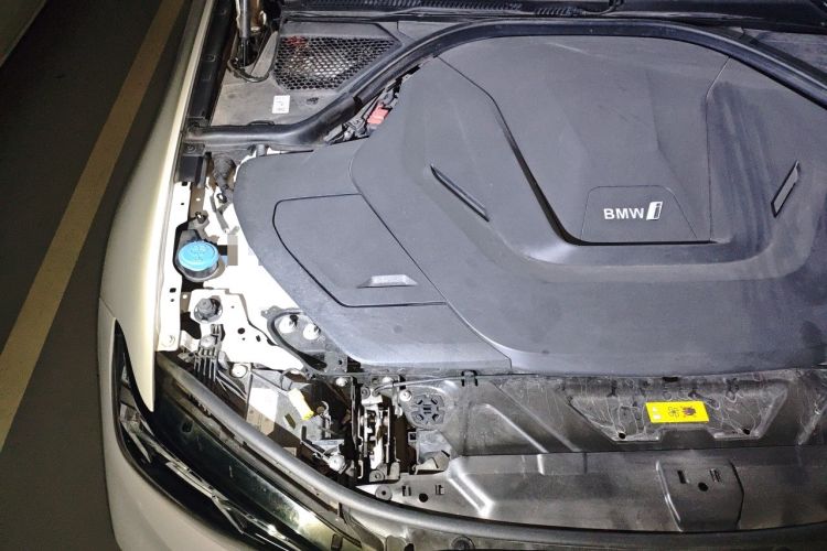 Used BMW i3 2022 eDrive 35 L Engine Bay Right