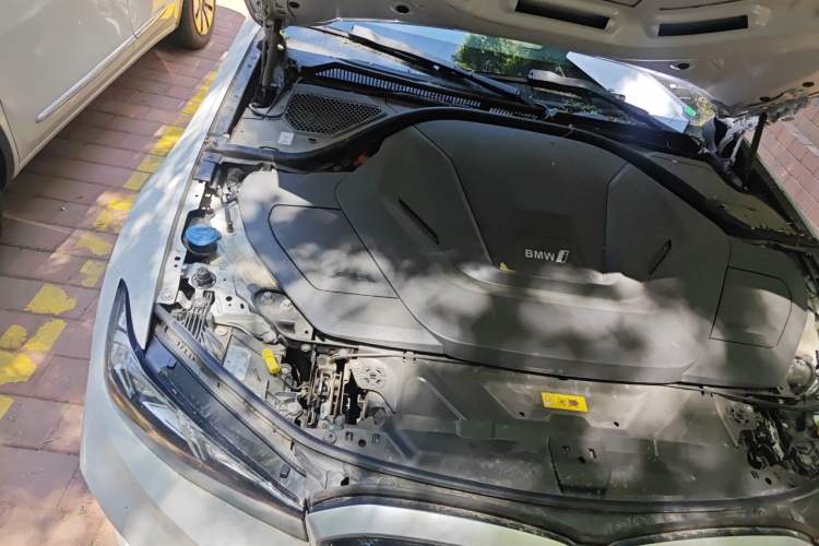 Used BMW i3 2022 eDrive 35 L Engine Bay Right
