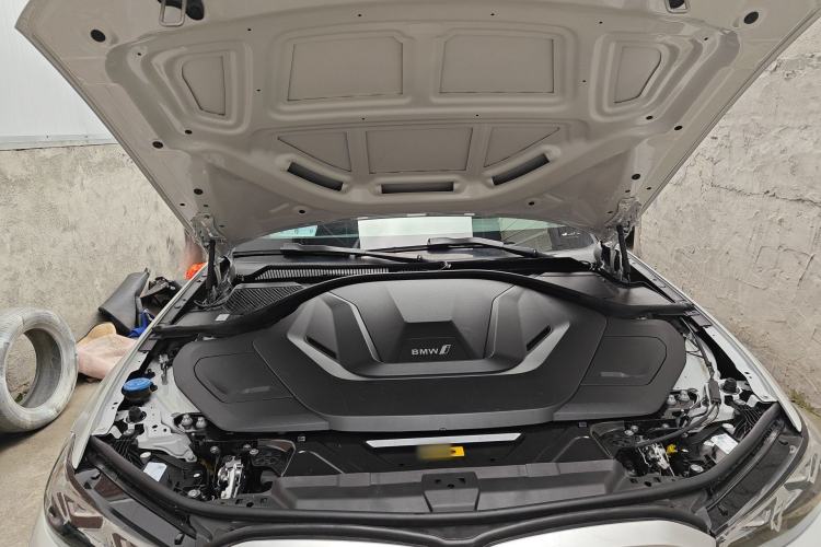 Used BMW i3 2022 eDrive 35 L Engine Bay
