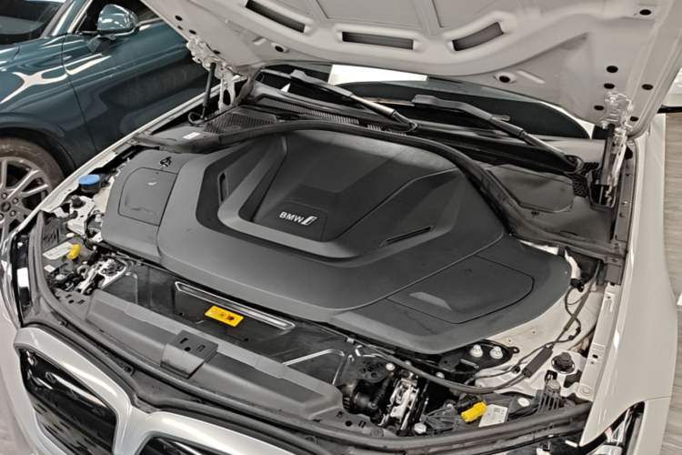 Used BMW i3 2022 eDrive 35 L Engine Bay