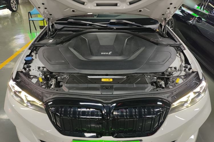 Used BMW i3 2022 eDrive 35 L Engine Bay