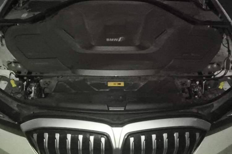 Used BMW i3 2022 eDrive 35 L Engine Bay