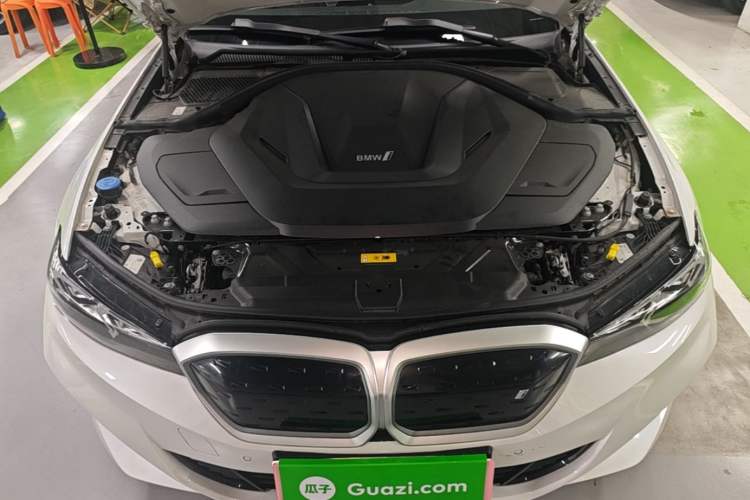 Used BMW i3 2022 eDrive 35 L Engine Bay
