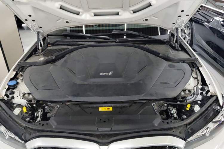 Used BMW i3 2022 eDrive 35 L Engine Bay