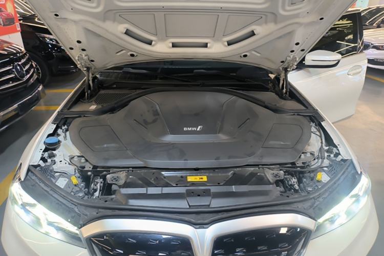 Used BMW i3 2022 eDrive 35 L Engine Bay