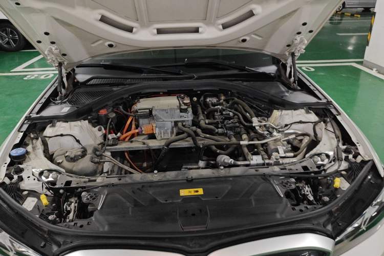 Used BMW i3 2022 eDrive 35 L Engine Bay