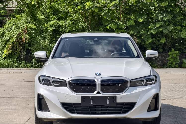 Used BMW i3 2022 eDrive 35 L Exterior 1