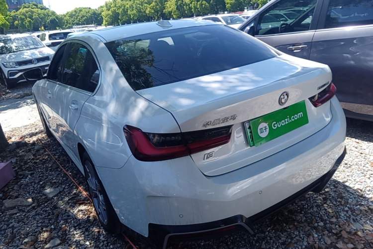 Used BMW i3 2022 eDrive 35 L Exterior 2