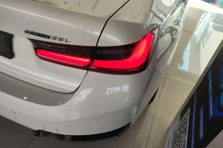 Used BMW i3 2022 eDrive 35 L Exterior 3