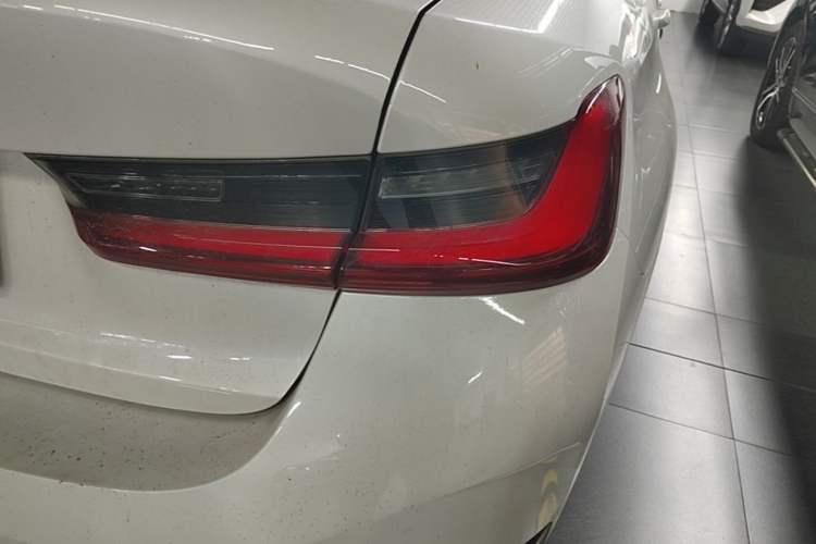 Used BMW i3 2022 eDrive 35 L Exterior 3