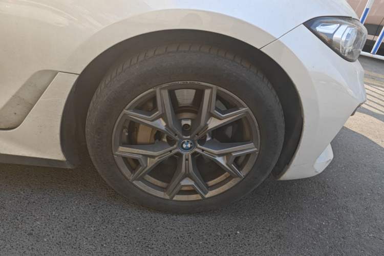 Used BMW i3 2022 eDrive 35 L Exterior 4