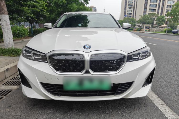 Used BMW i3 2022 eDrive 35 L Exterior 4