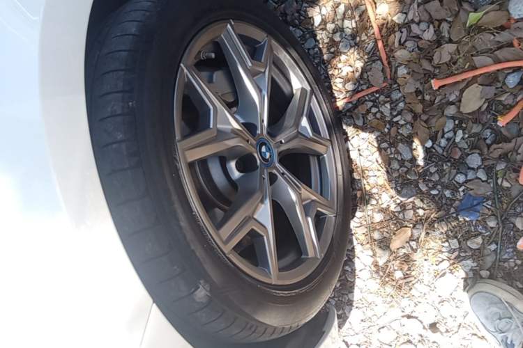 Used BMW i3 2022 eDrive 35 L Exterior 4