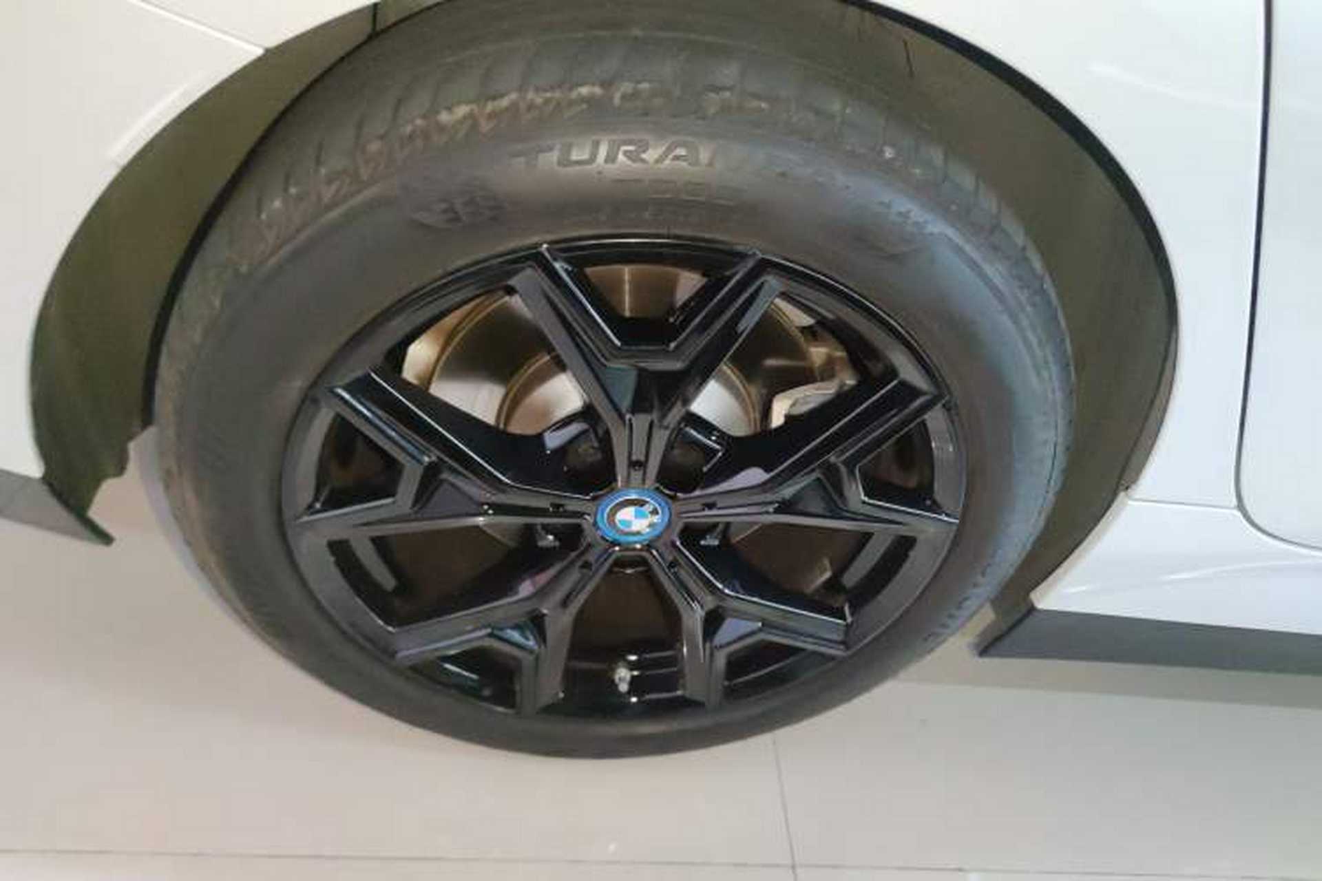 Used BMW i3 2022 eDrive 35 L Exterior 4