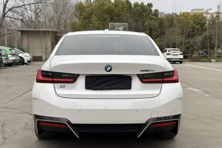 Used BMW i3 2022 eDrive 35 L Exterior 5