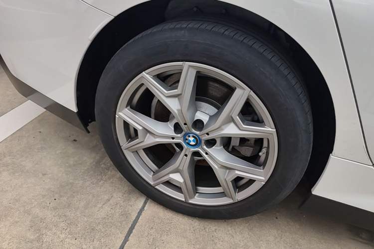 Used BMW i3 2022 eDrive 35 L Exterior 5