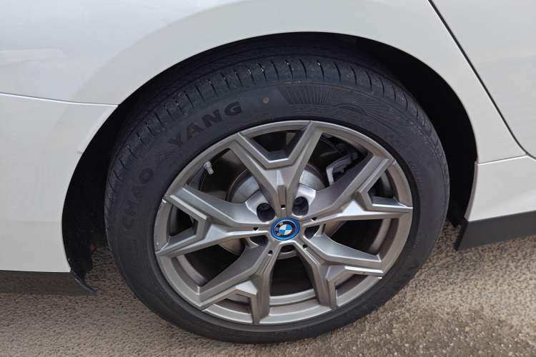 Used BMW i3 2022 eDrive 35 L Exterior 5