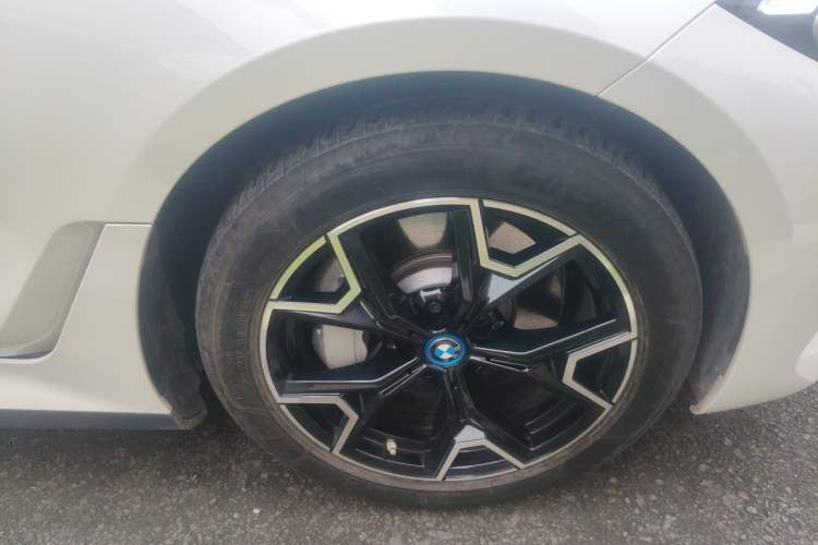 Used BMW i3 2022 eDrive 35 L Exterior 7