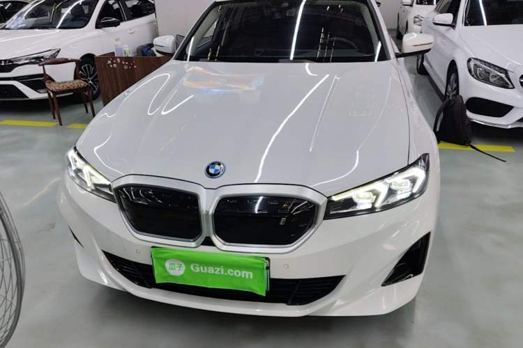 Used BMW i3 2022 eDrive 35 L Front