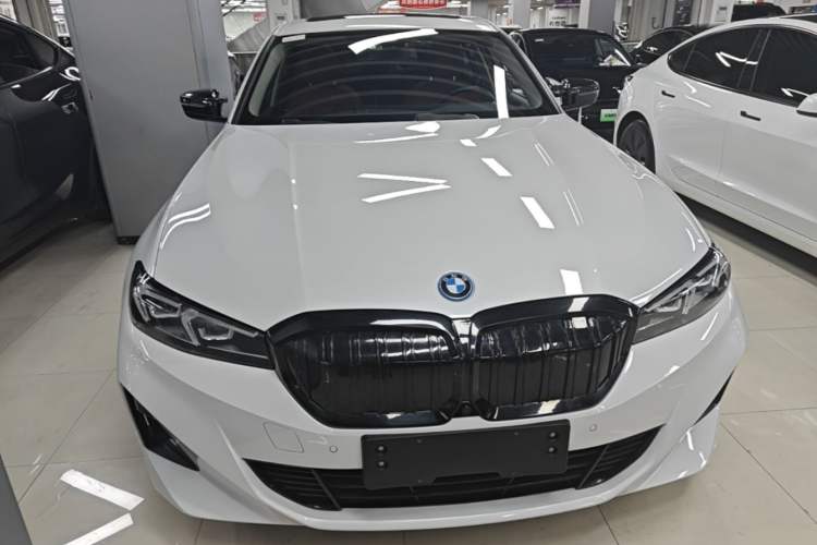 Used BMW i3 2022 eDrive 35 L Front