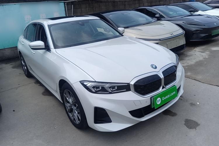 Used BMW i3 2022 eDrive 35 L Front Right 45 Deg