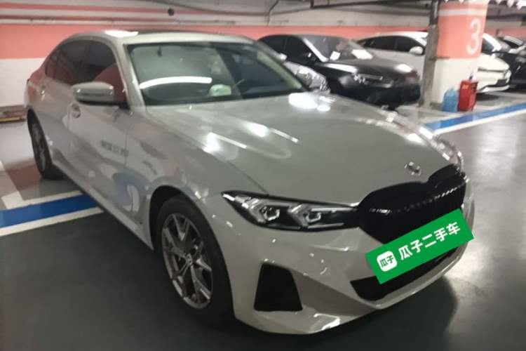 Used BMW i3 2022 eDrive 35 L Front Right 45 Deg