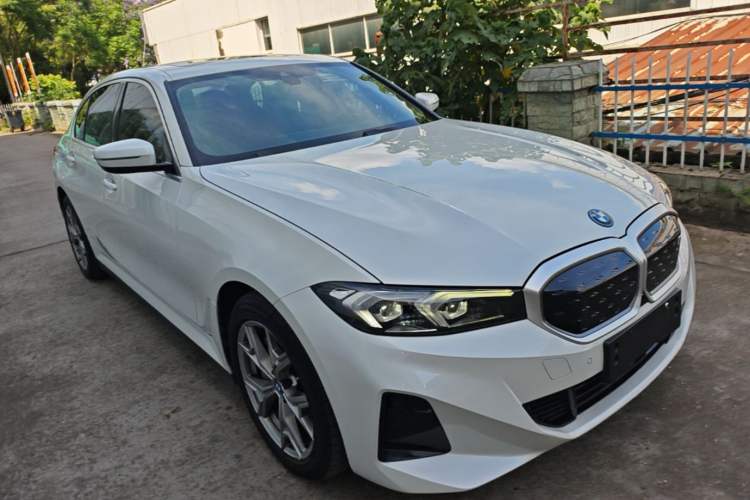 Used BMW i3 2022 eDrive 35 L Front Right 45 Deg