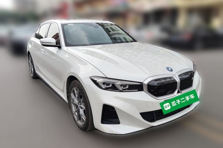 Used BMW i3 2022 eDrive 35 L Front Right 45 Deg