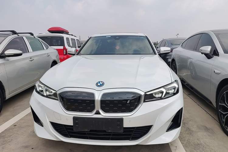 Used BMW i3 2022 eDrive 35 L Front