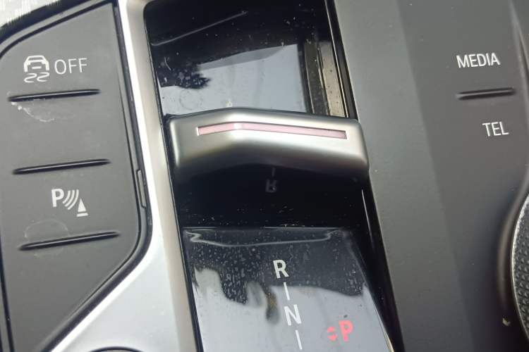 Used BMW i3 2022 eDrive 35 L Gear Lever