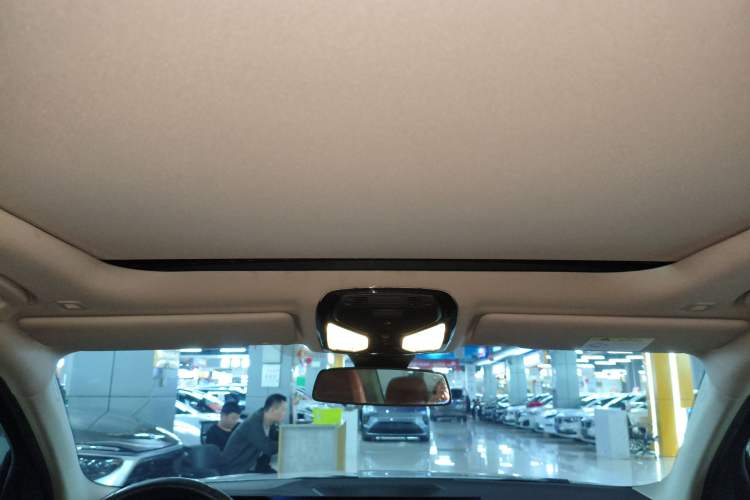 Used BMW i3 2022 eDrive 35 L Headliner