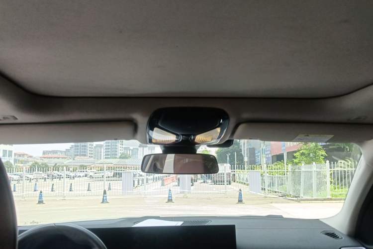 Used BMW i3 2022 eDrive 35 L Headliner