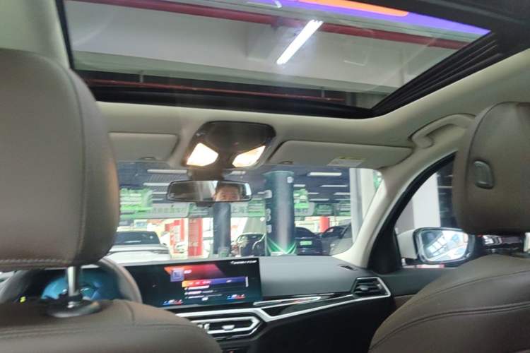 Used BMW i3 2022 eDrive 35 L Headliner