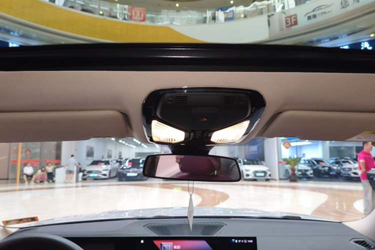 Used BMW i3 2022 eDrive 35 L Headliner