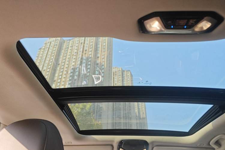 Used BMW i3 2022 eDrive 35 L Headliner