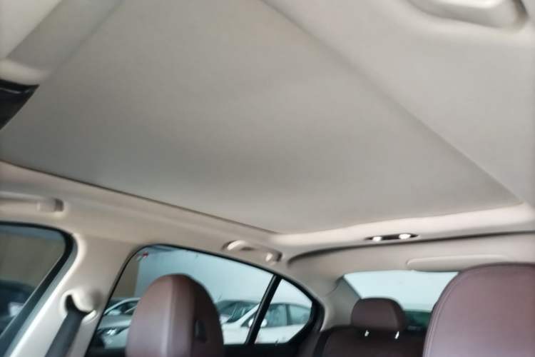 Used BMW i3 2022 eDrive 35 L Headliner