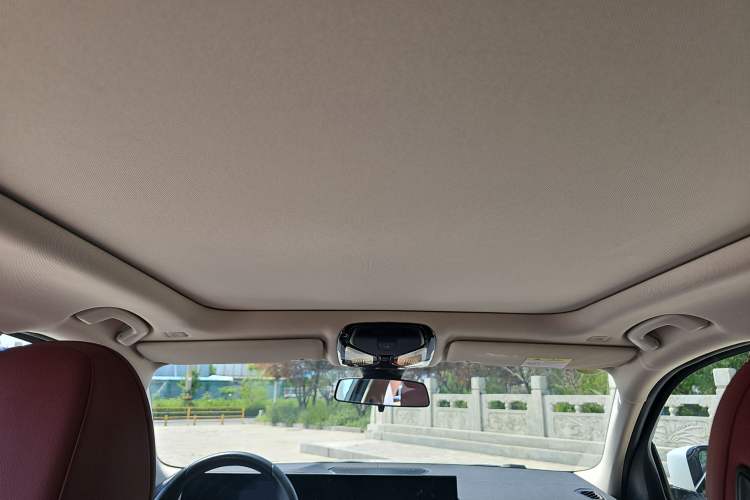 Used BMW i3 2022 eDrive 35 L Headliner