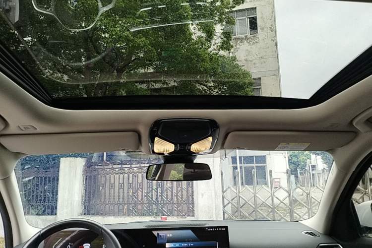 Used BMW i3 2022 eDrive 35 L Headliner
