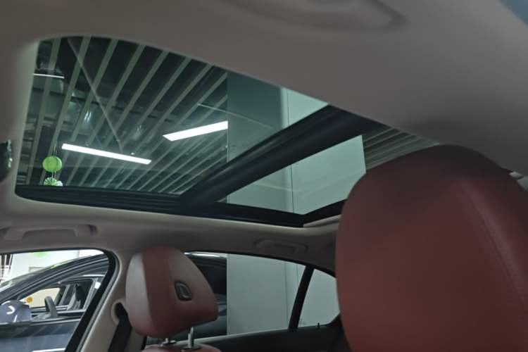 Used BMW i3 2022 eDrive 35 L Headliner