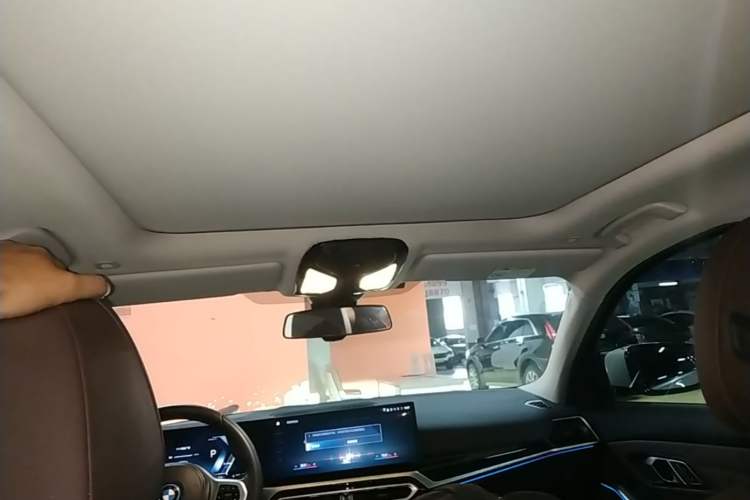 Used BMW i3 2022 eDrive 35 L Headliner