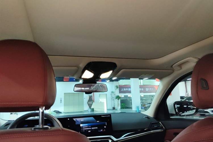Used BMW i3 2022 eDrive 35 L Headliner