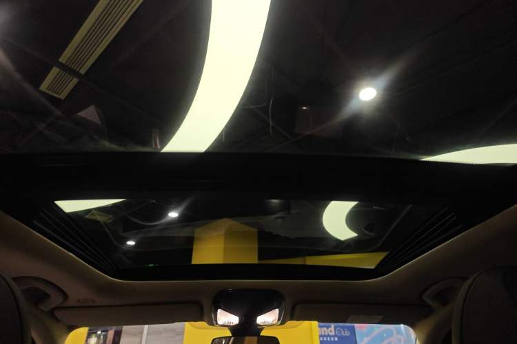 Used BMW i3 2022 eDrive 35 L Headliner