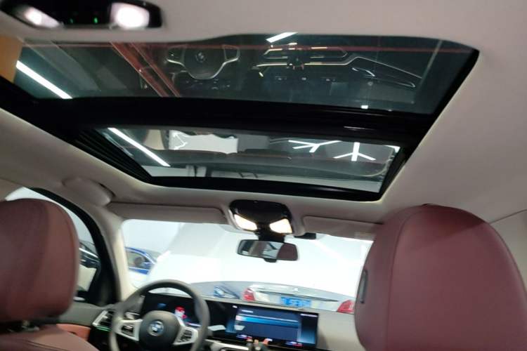 Used BMW i3 2022 eDrive 35 L Headliner