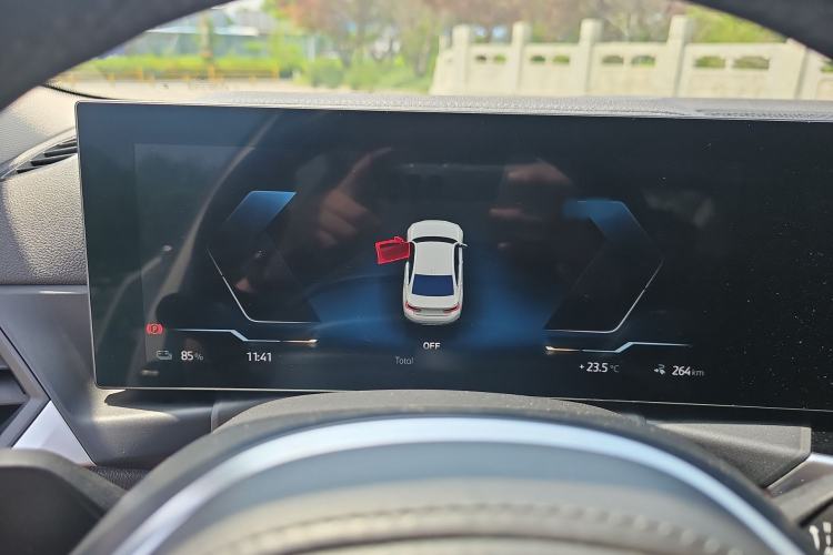 Used BMW i3 2022 eDrive 35 L Instrument Cluster