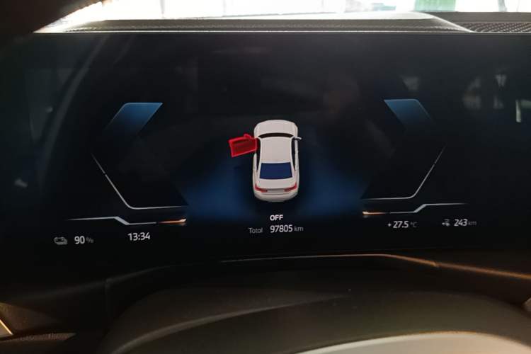 Used BMW i3 2022 eDrive 35 L Instrument Cluster