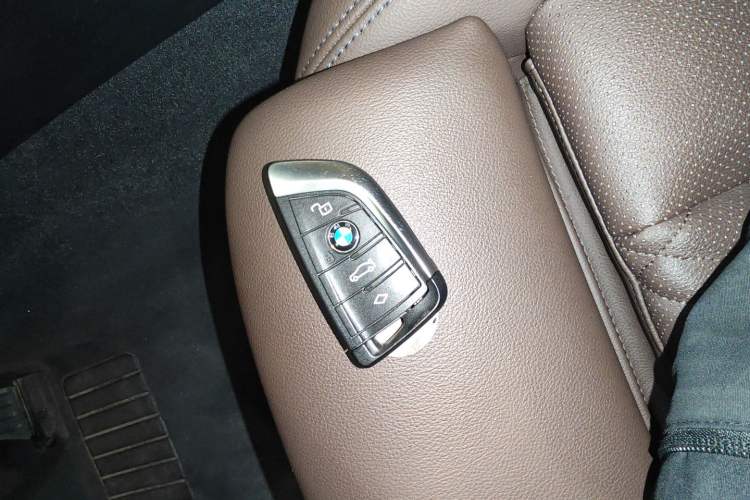 Used BMW i3 2022 eDrive 35 L Interior 1