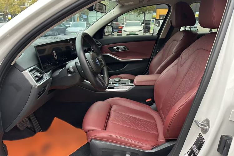 Used BMW i3 2022 eDrive 35 L Interior 2
