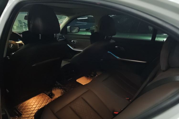 Used BMW i3 2022 eDrive 35 L Interior 2